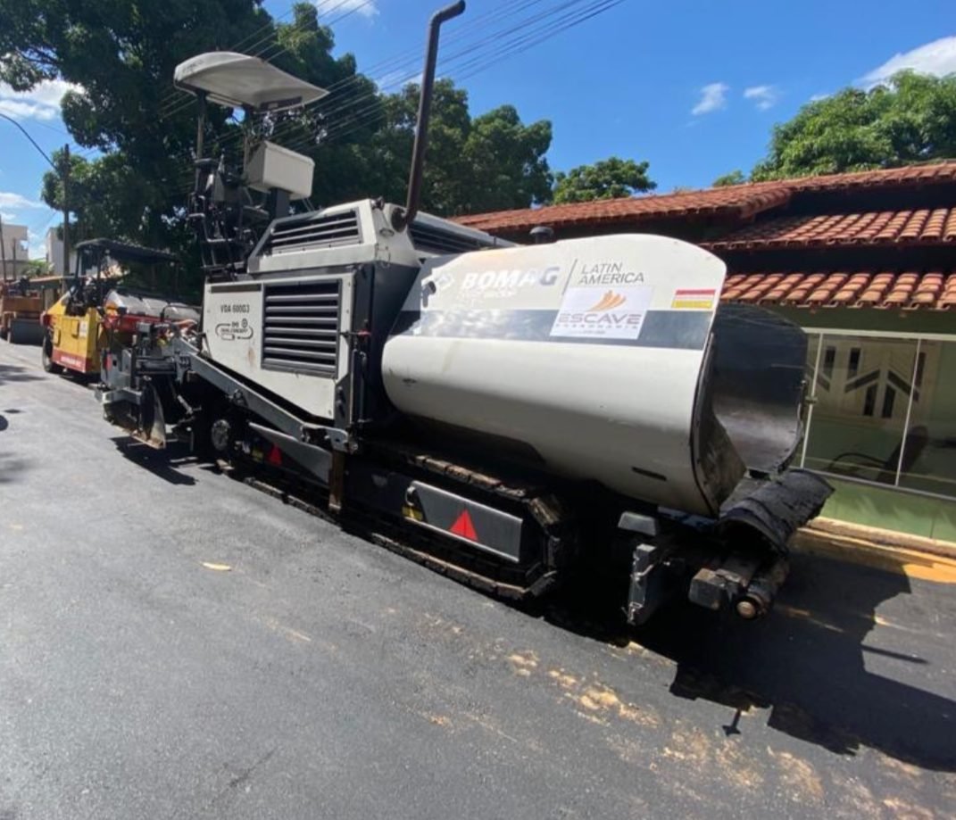 Vibroacabadora da frota Escave